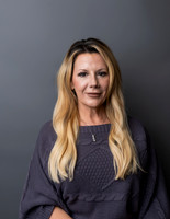 Julie Hendrix
